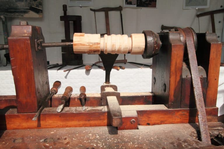 9 Homemade Wood Lathes Plans You Can Diy Easily