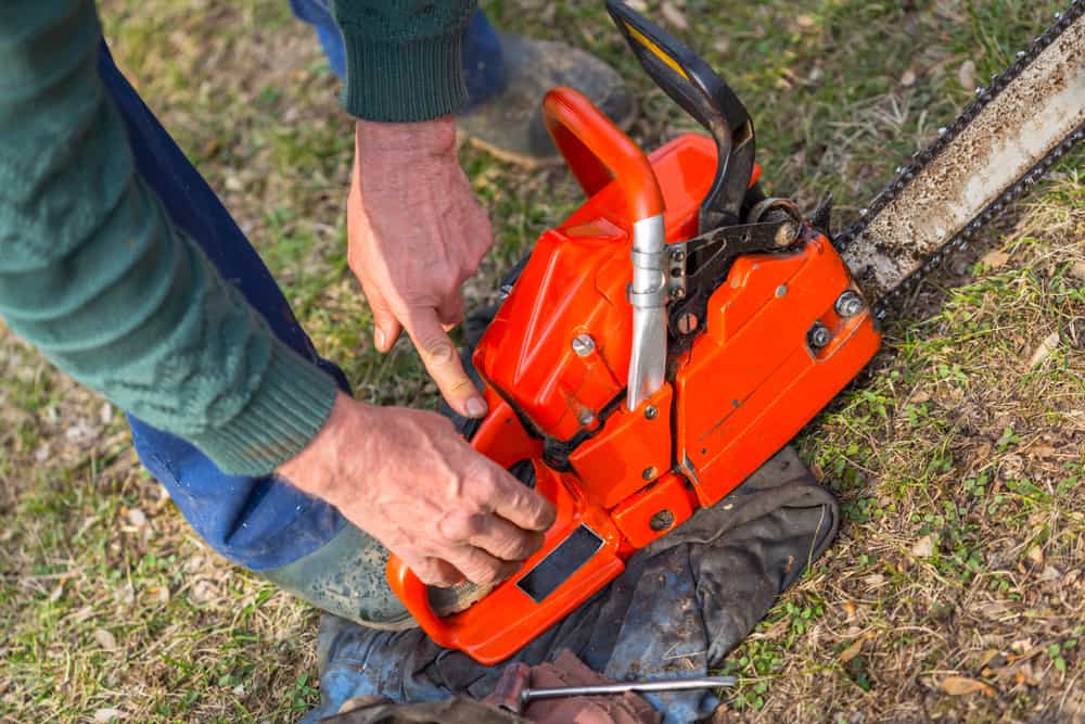 How to Start a Chainsaw? (Step by Step Guide)